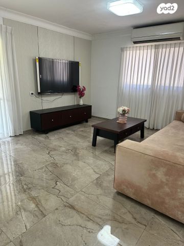 דירת גן, מנחם אבטיחי 119, משמר השבעה, משמר השבעה