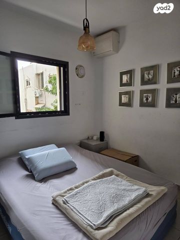 דירה, קריניצי 75, שכונת בן גוריון, מרכז העיר ג', רמת גן