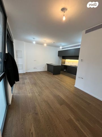 דירת גן, זכרון יעקב 5, הצפון החדש - כיכר המדינה, תל אביב יפו