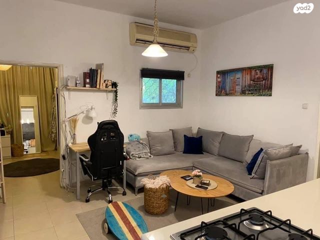 דירה, עובדיה מברטנורה 17, הצפון הישן - צפון, תל אביב יפו