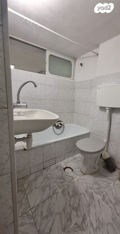 יחידת דיור, הרב ש"י זווין 43, נווה יעקב, ירושלים