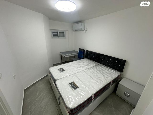 יחידת דיור, הרב עוזיאל 51, נווה און, בני ברק