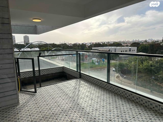 דירה, יונה וולך 7, גרין פארק החדשה, הוד השרון