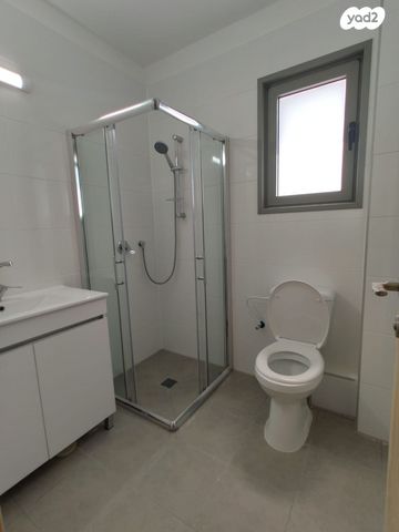 דירה, מפל התנור 19, שקמים ואגמים, אשקלון