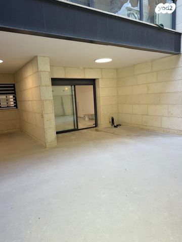 דירת גן, דרך קדם 2, שאר העיר, מעלה אדומים