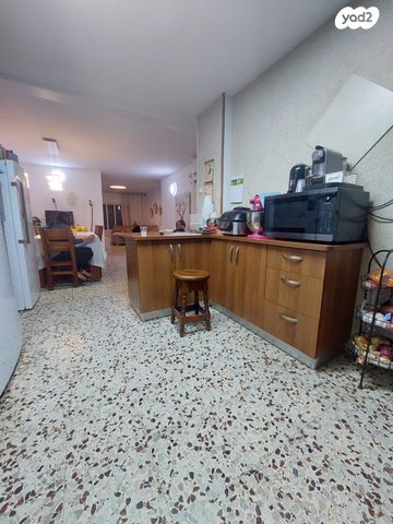 דירה, שדרות גת 32, הנביאים, קרית גת