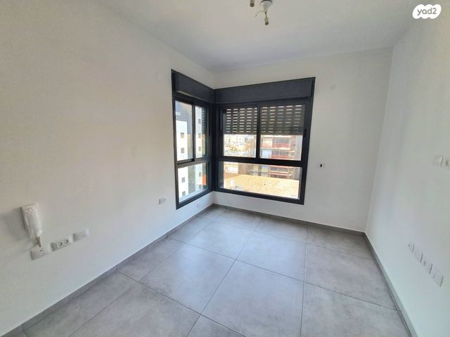 דירה, שדה בוקר 12, ארלוזורוב, גבעתיים