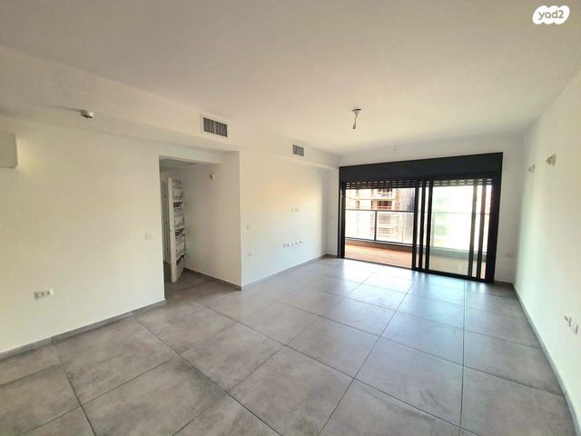 דירה, שדה בוקר 12, ארלוזורוב, גבעתיים