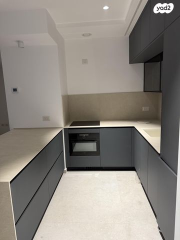 דירה, תוצרת הארץ 5, נחלת יצחק, תל אביב יפו