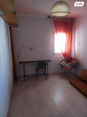 דירה, שיבת ציון 1, גבעת אולגה, חדרה