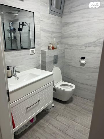 דירה, משה שרת 5, קרית שרת מזרח, חולון