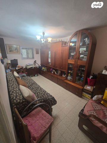 בית פרטי/ קוטג', כיכר הקניזי 7, שכונה ד', באר שבע