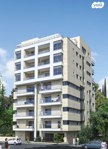 דירה, קריניצי 75, שכונת בן גוריון, מרכז העיר ג', רמת גן