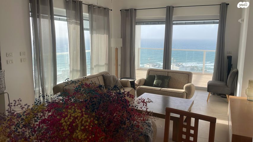 דירה, שדרות רחבעם זאבי 1, גבעת אולגה, חדרה