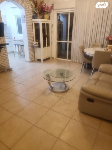 דירת גן, שדרות טום לנטוס 47, קרית השרון, נתניה