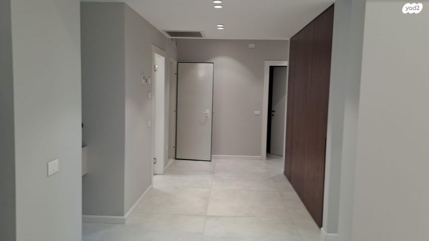 בית פרטי/ קוטג', ספיר 33, שאר העיר, אריאל