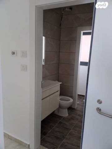 דירה, ספיר 26, אבני חן, חריש