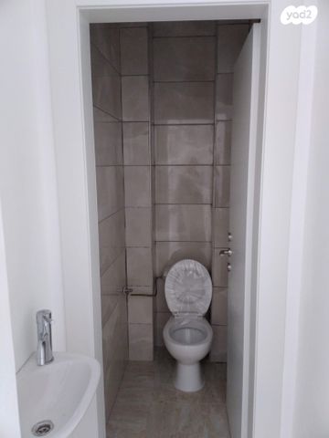 דירה, ספיר 26, אבני חן, חריש