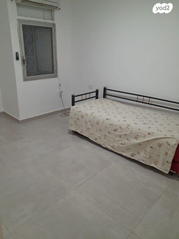 דירה, חיים לנדאו 1, בן גוריון, חולון