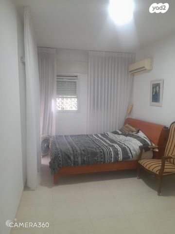 בית פרטי/ קוטג', הדקלים 10, אלונים, קרית אתא