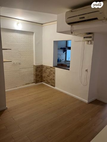 דירת גן, יונה הנביא 44, כרם התימנים, תל אביב יפו