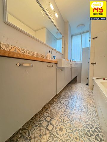 דירה, השניים, בורוכוב, גבעתיים