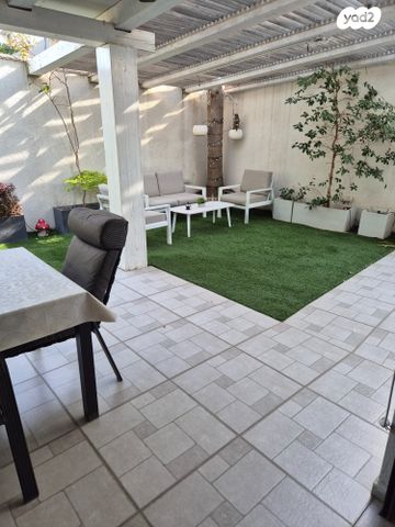 בית פרטי/ קוטג', זלמן שניאור, קרית מטלון, פתח תקווה