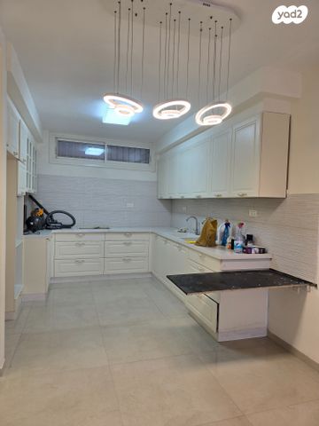 דירה, זרח ברנט, הר נוף, ירושלים