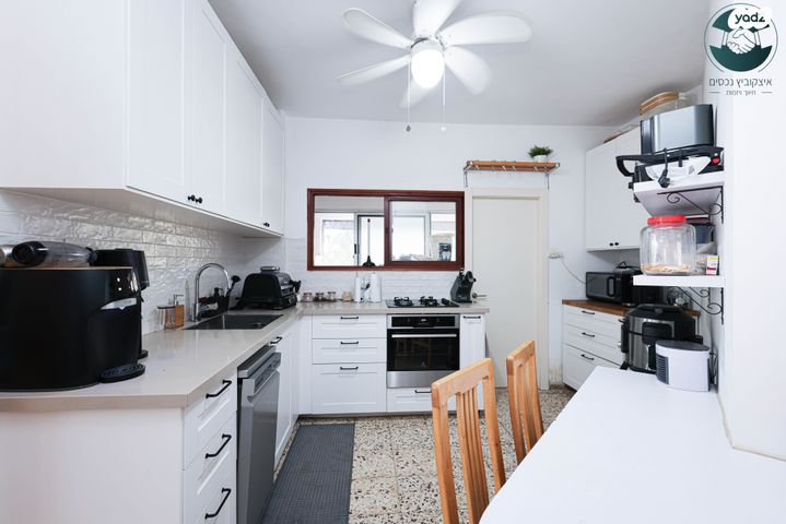 דירה, הוד השרון