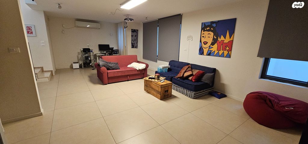 דו משפחתי, הוד השרון