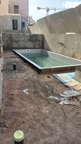 העונות - בבניה, רובע 11