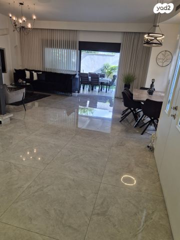 בית פרטי/ קוטג', זלמן שניאור, קרית מטלון, פתח תקווה