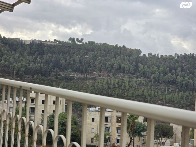 דירה, זרח ברנט, הר נוף, ירושלים