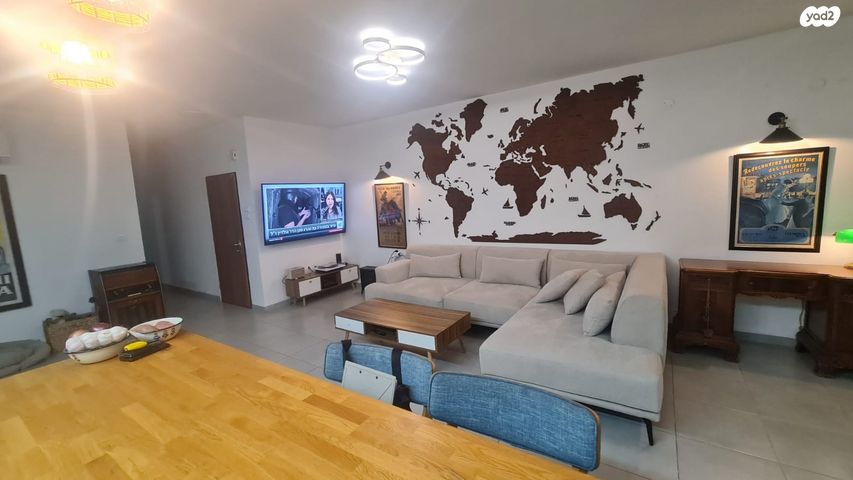 גג/ פנטהאוז, הרצל 26, מרכז העיר, קרית אתא