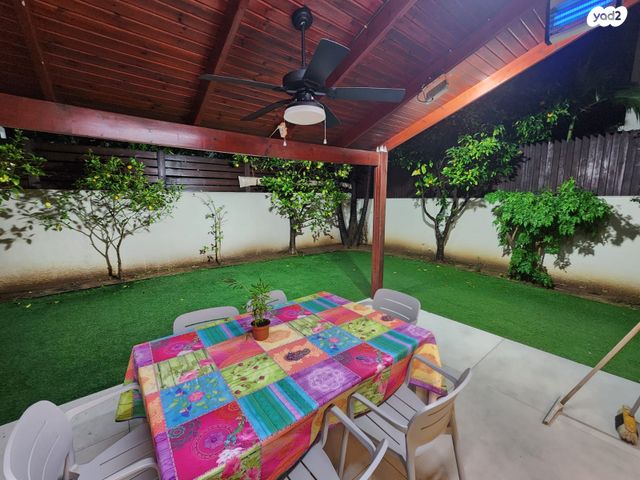 בית פרטי/ קוטג', נעורים, ראשון לציון