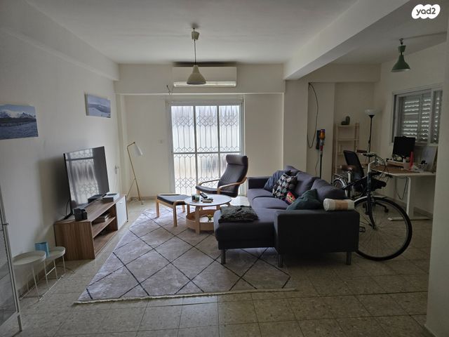 שביל היסמין 