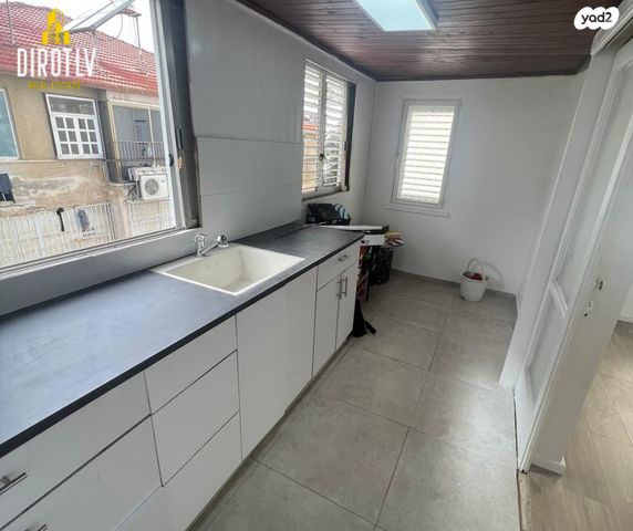 דירה, הירדן 42, נגבה, רמת גן