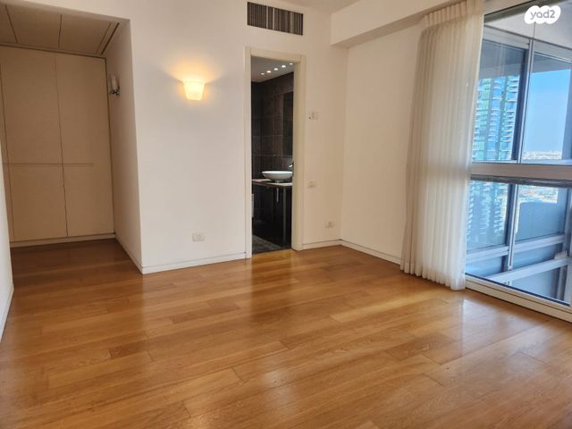 דירה, ניסים אלוני 21, צמרות איילון, פארק צמרת, תל אביב יפו