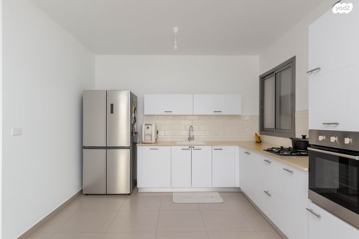 דירה, האושר, שרונה, כפר יונה