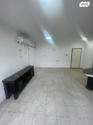 דירה, שלמה המלך, אחוזת כנרת, טבריה