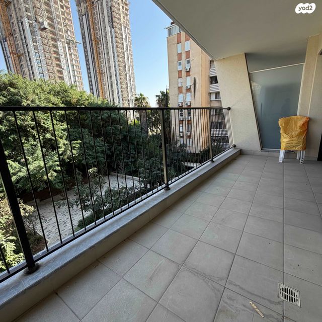 דירה, מעפילי אגוז 58, נווה חן, תל אביב יפו