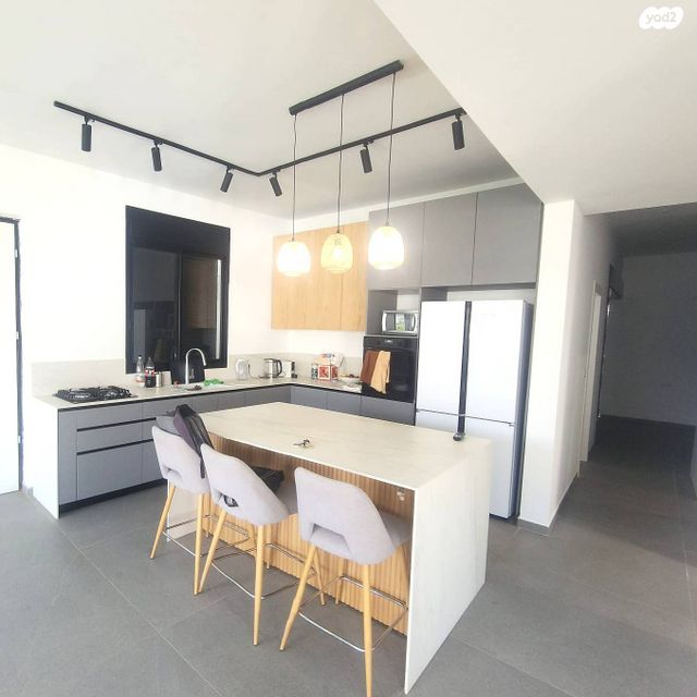 בית פרטי/ קוטג', יפה נוף, פרדס חנה כרכור