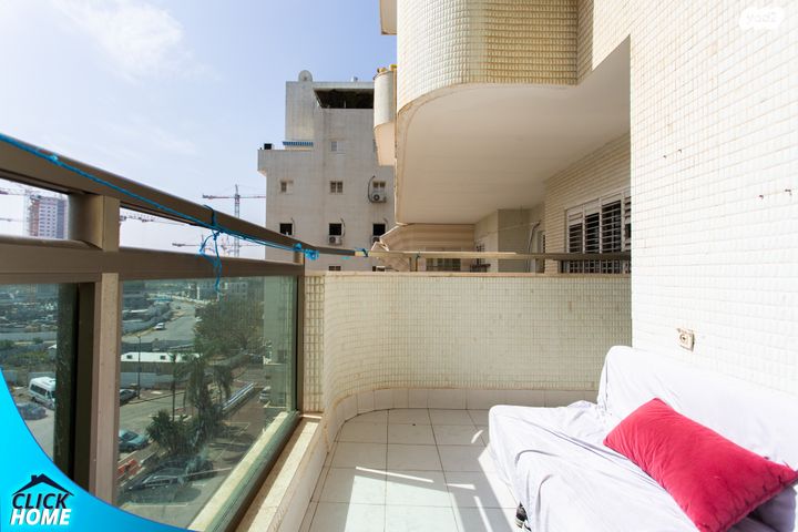 דירה, שדרות בן צבי, נאות שקד, נתניה