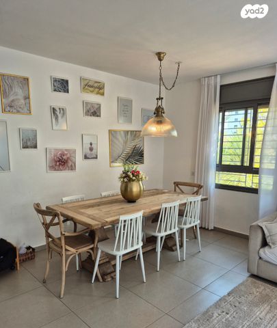 דירת גן, יבנה