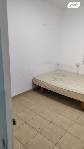 דירה, שמואל עזר, גבעה א', שביט, קרית אתא