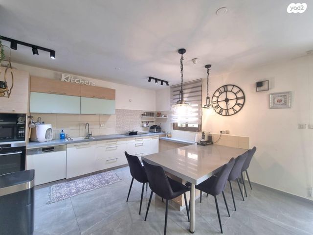 בית פרטי/ קוטג', אבני חן, מודיעין מכבים רעות