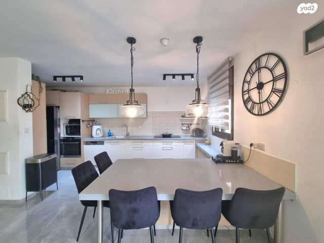 בית פרטי/ קוטג', אבני חן, מודיעין מכבים רעות