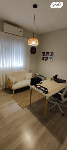 דירה, הנרקיסים 40, מרכז העיר, סביניה, הוותיקה, קרית ביאליק