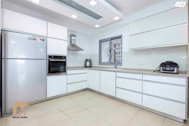 דירה, הנחל, יבנה