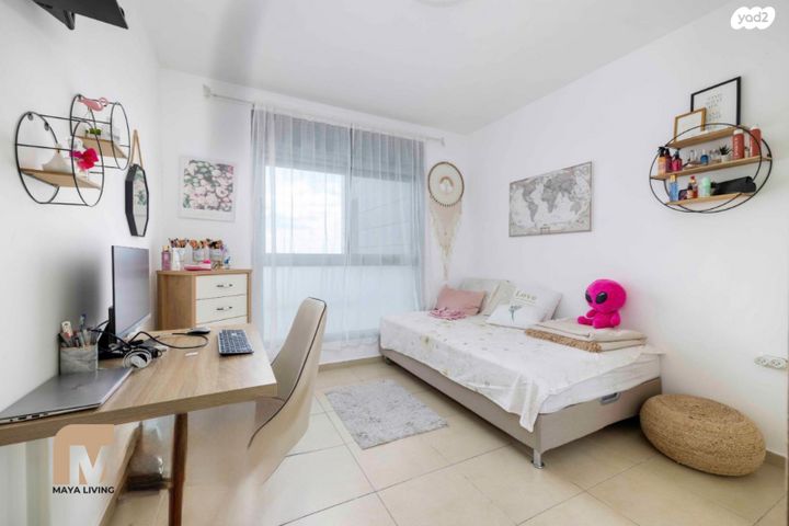 דירה, הנחל, יבנה